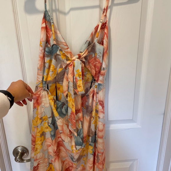 NWOT Forever21 Floral Dress - Picture 2 of 5